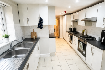 14 Treherbert St photo